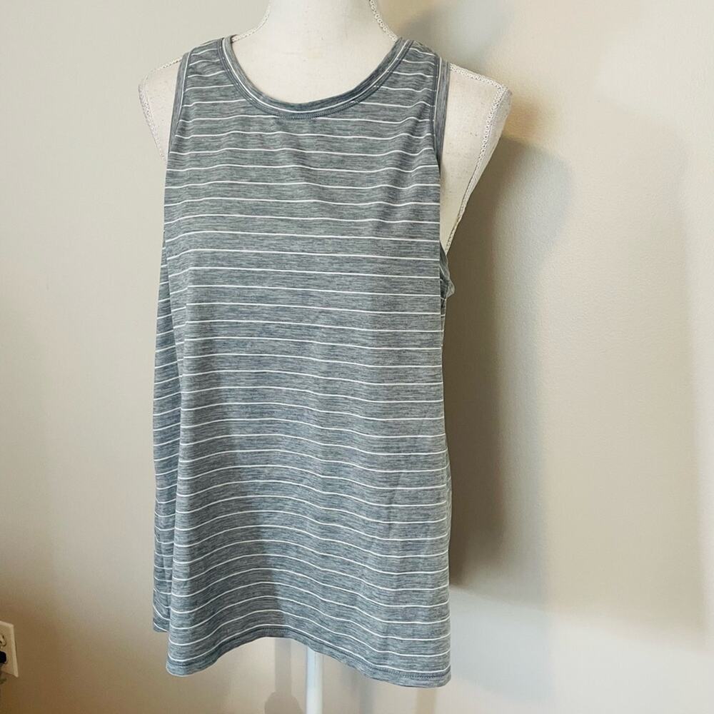GAP Fit Split Back Performance Tank